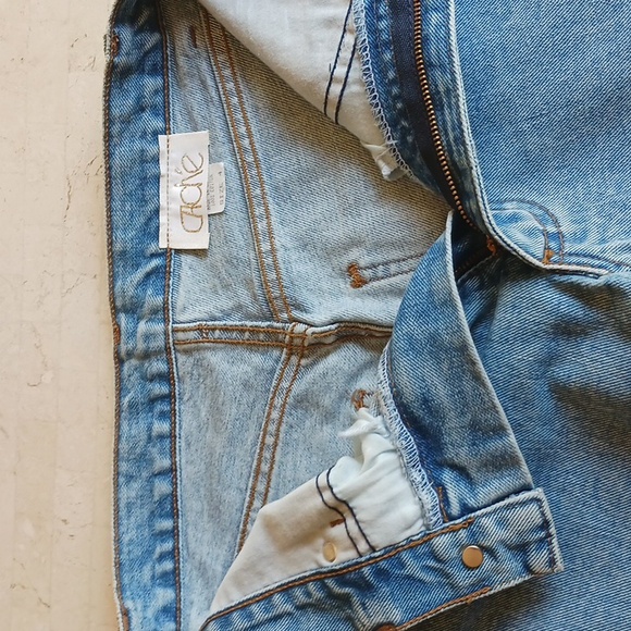 Vintage denim jeans from store Cache.,size 4...animal print faux fur trim,unworn - Picture 12 of 16